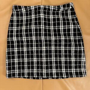 Banana Republic Boucle Plaid Mini Skirt Size 4